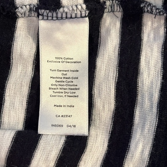 Talbots Blue And White Striped Tunic With Sleeve Embroidery 🧵 Preloved - Picture 7 of 8